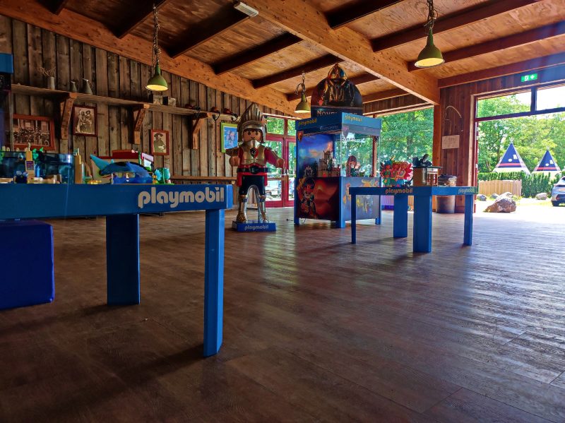 Playmobil bezoekt Slagharen tijdens zomervakantie